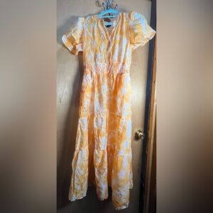 Vera Wang Dress Size Medium